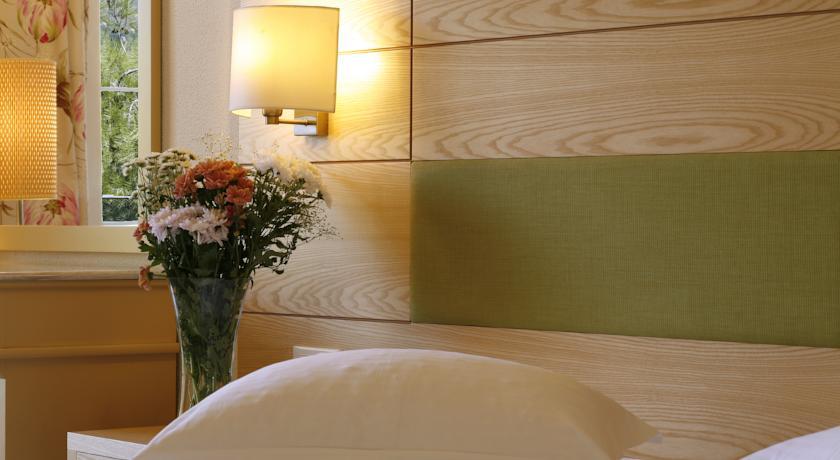 Akrotiri Beach Resort Hotel - Adult Friendly Paleokastritsa Exterior foto A wall light