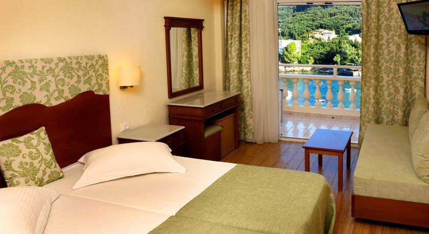 Akrotiri Beach Resort Hotel - Adult Friendly Paleokastritsa Exterior foto A typical hotel room