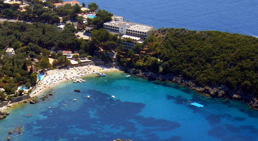 Akrotiri Beach Resort Hotel - Adult Friendly Paleokastritsa Exterior foto The bay of Cala Galdana