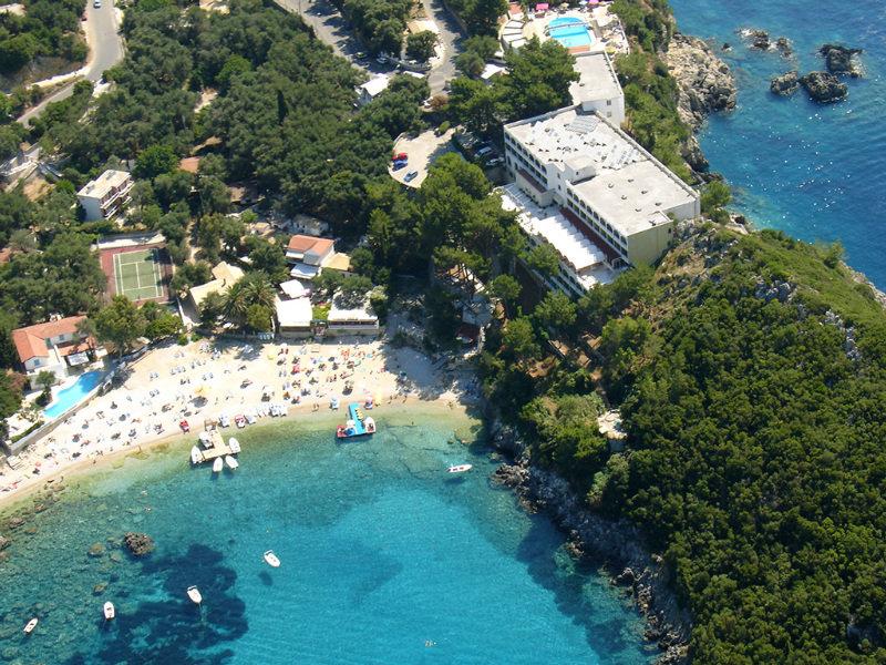 Akrotiri Beach Resort Hotel - Adult Friendly Paleokastritsa Exterior foto Aerial view of the resort