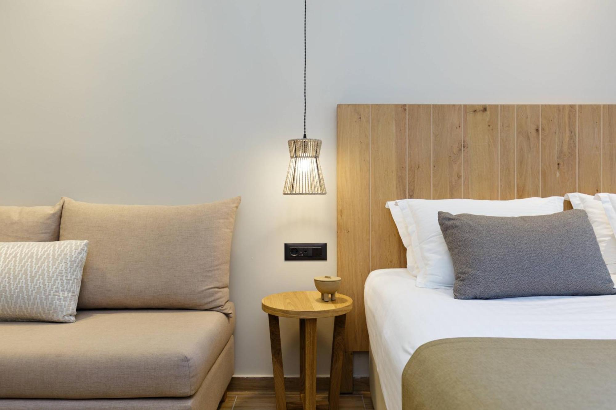 Akrotiri Beach Resort Hotel - Adult Friendly Paleokastritsa Exterior foto A pendant light