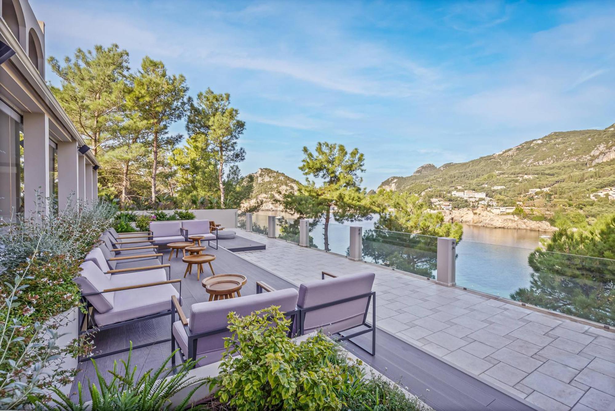 Akrotiri Beach Resort Hotel - Adult Friendly Paleokastritsa Exterior foto The hotel's terrace