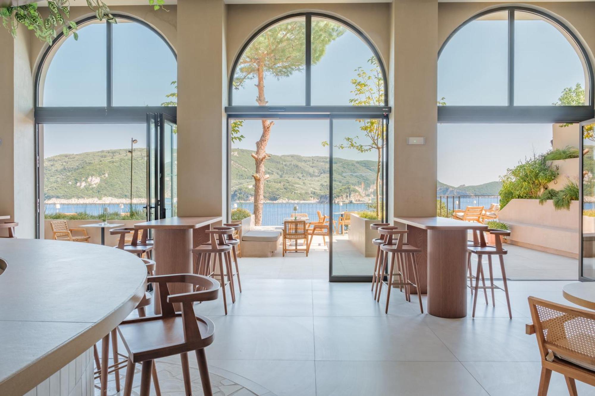 Akrotiri Beach Resort Hotel - Adult Friendly Paleokastritsa Exterior foto The bar at the hotel
