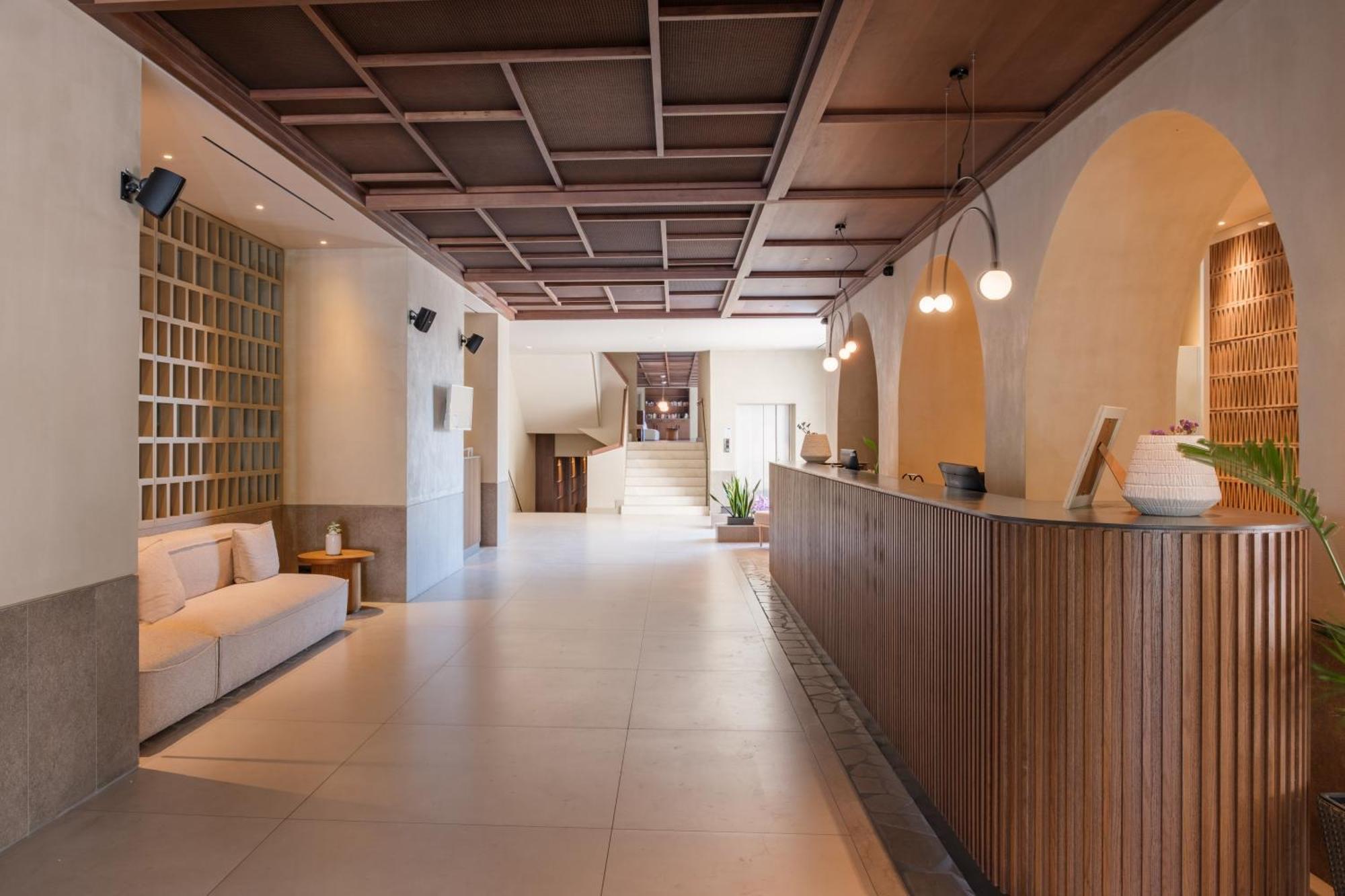 Akrotiri Beach Resort Hotel - Adult Friendly Paleokastritsa Exterior foto The lobby of the hotel